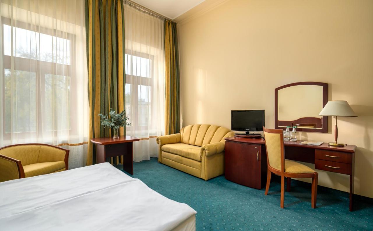 Hotel Palace Europa ルブリン エクステリア 写真
