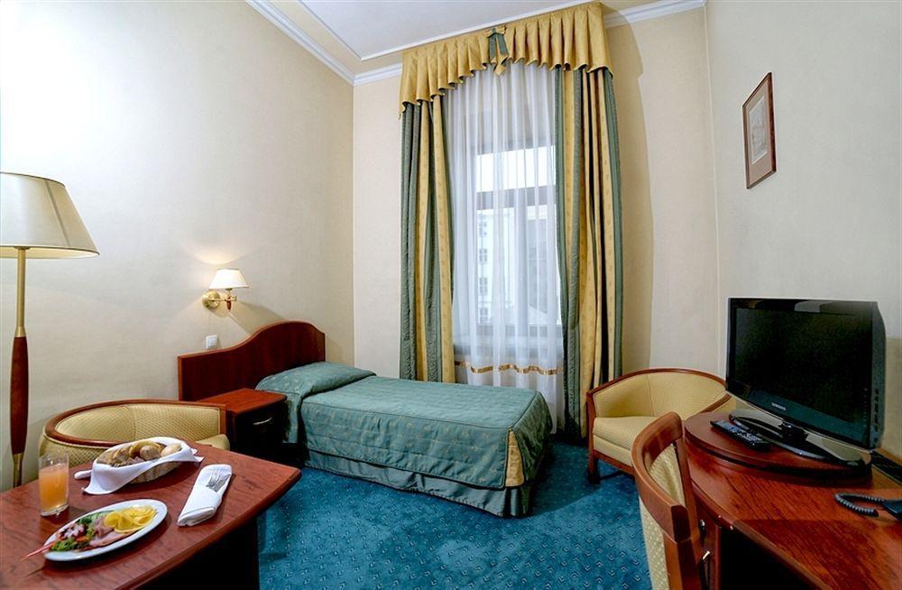 Hotel Palace Europa ルブリン エクステリア 写真