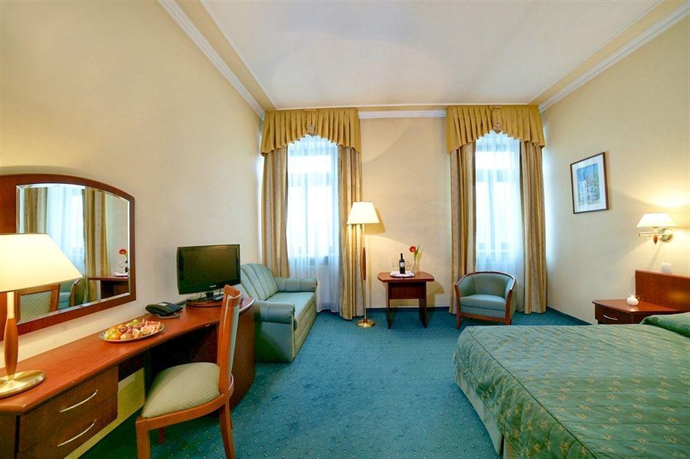 Hotel Palace Europa ルブリン エクステリア 写真